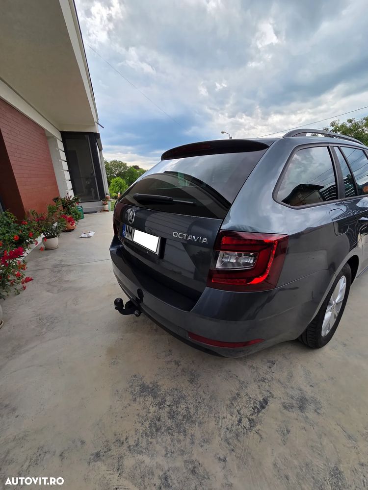 Skoda Octavia 2.0 TDI DSG Style - 18