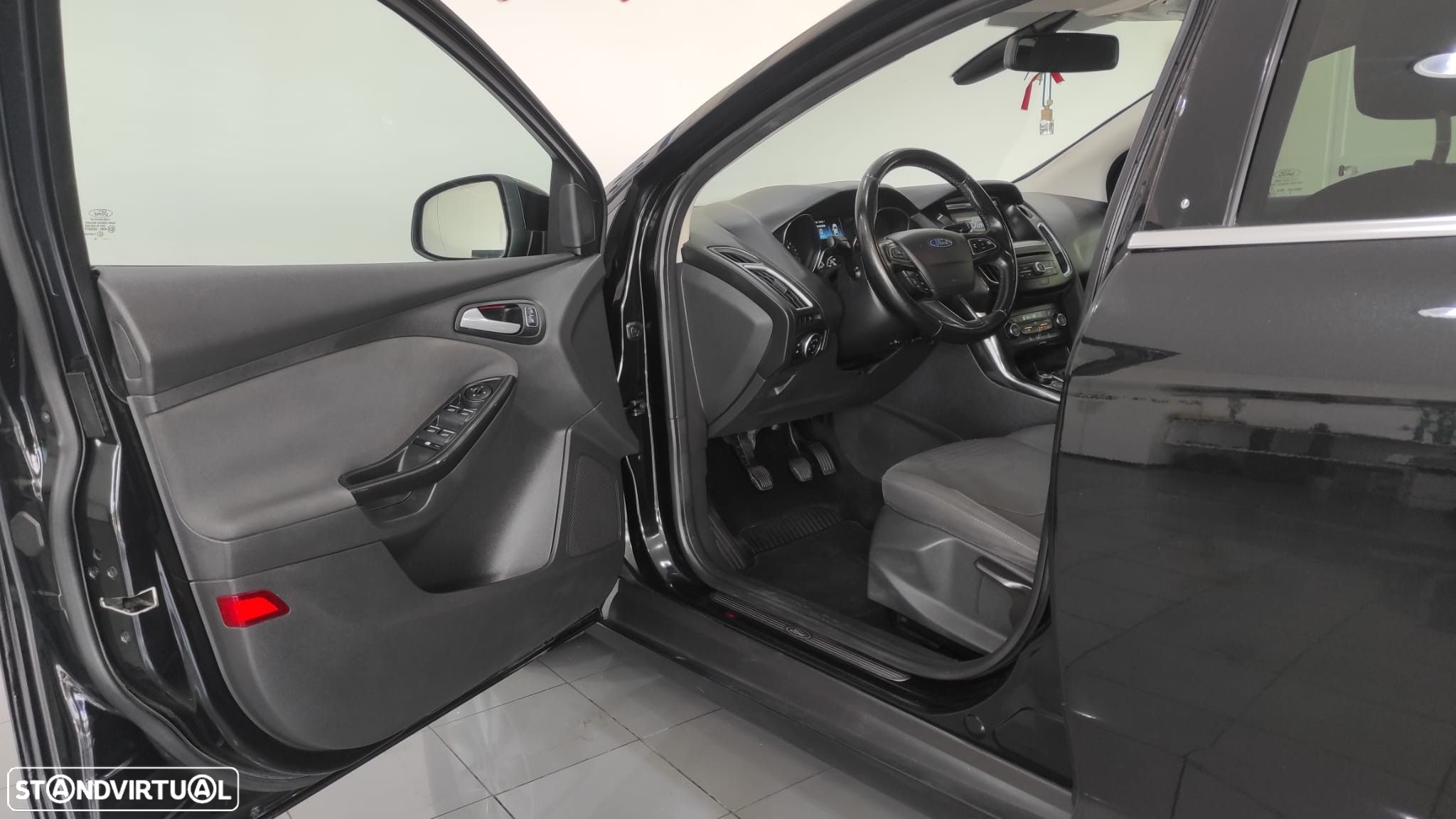 Ford Focus SW 1.5 TDCi Titanium - 15