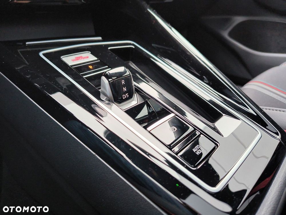 Volkswagen Golf 2.0 TSI GTI Edition 50 DSG - 30