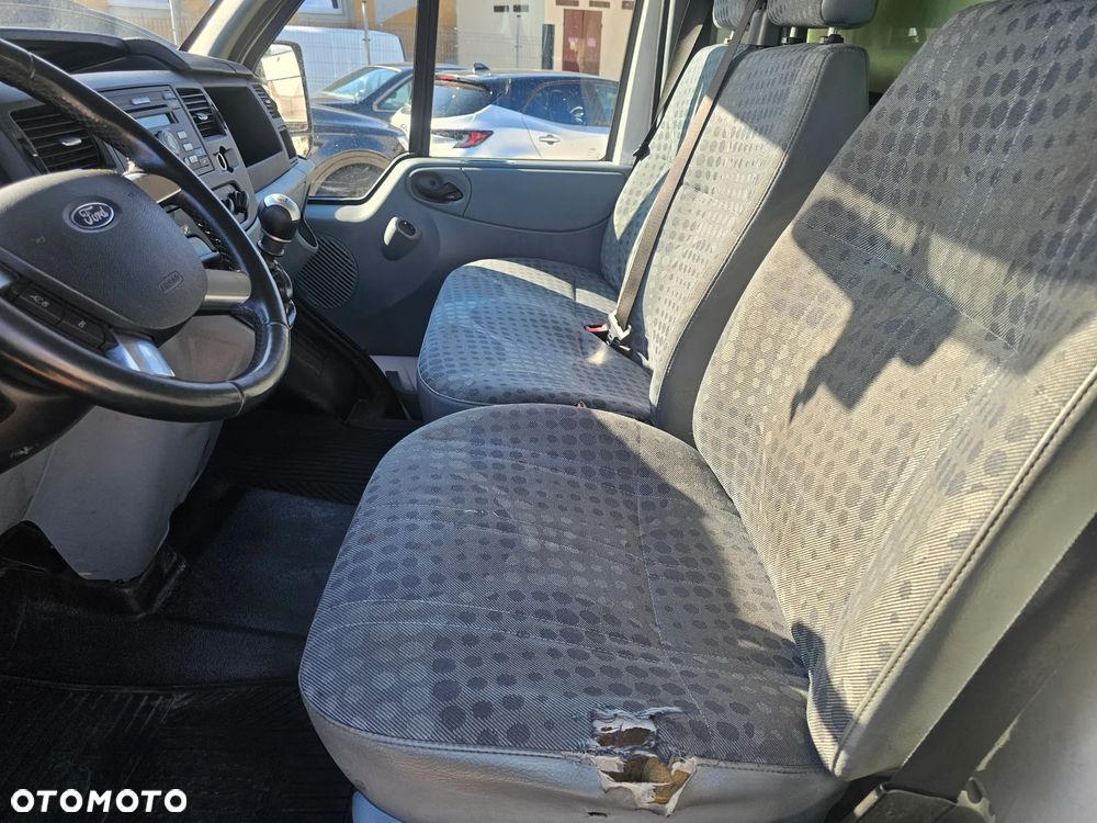 Ford Transit - 9