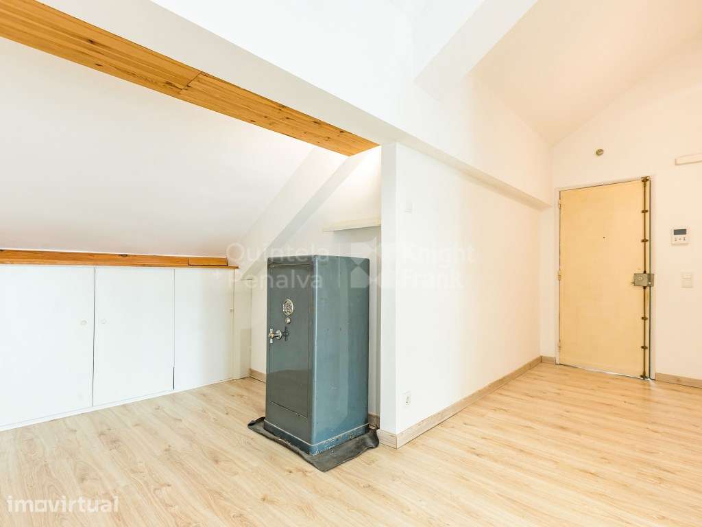 ApartamentoT2 para arrendamento sem móveis em Lisboa - Grande imagem: 3/25
