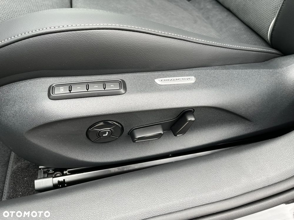 Volkswagen Passat - 27