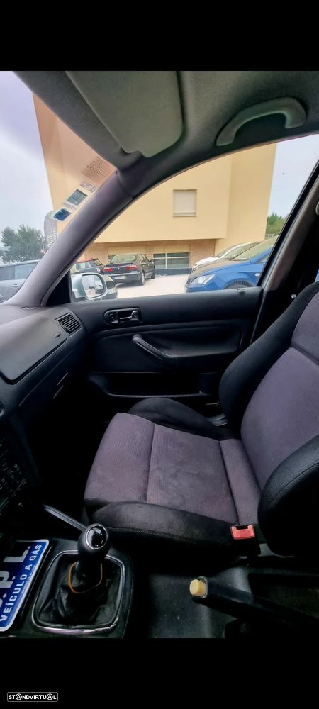 VW Golf - 11