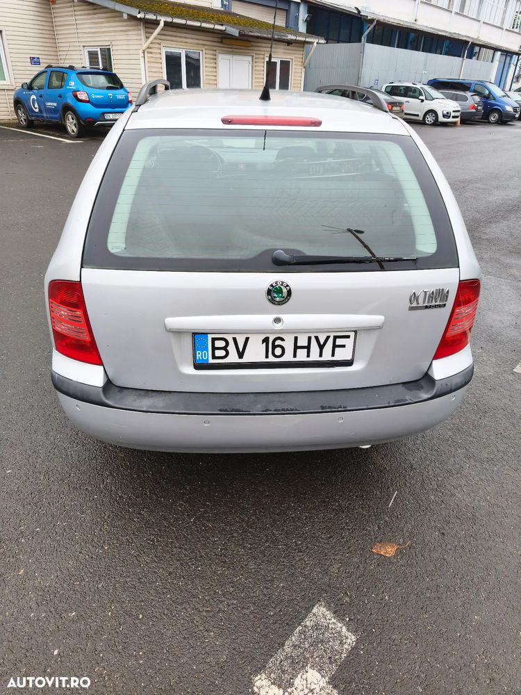 Skoda Octavia 1.6 Combi Tour - 4