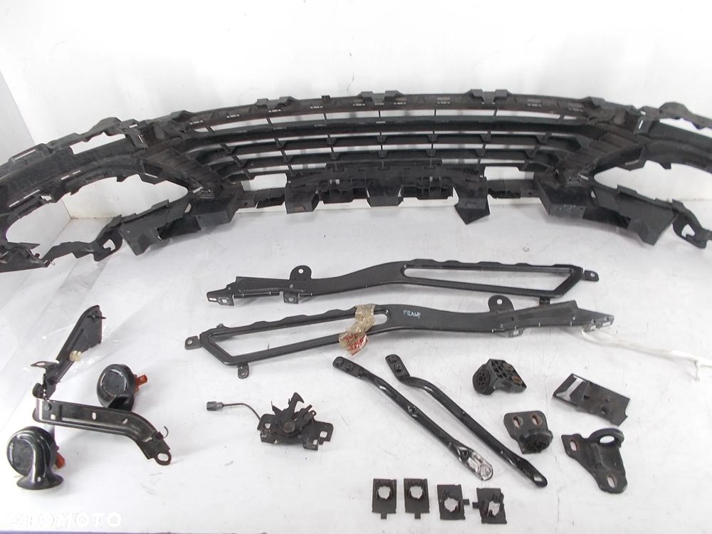 Wspornik zderzaka listwa płyta ESPACE V kratka stelaż - 6