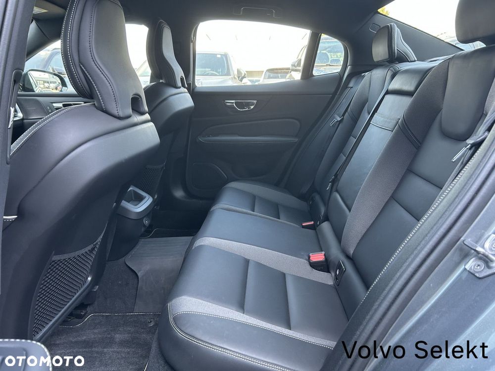 Volvo S60 - 29