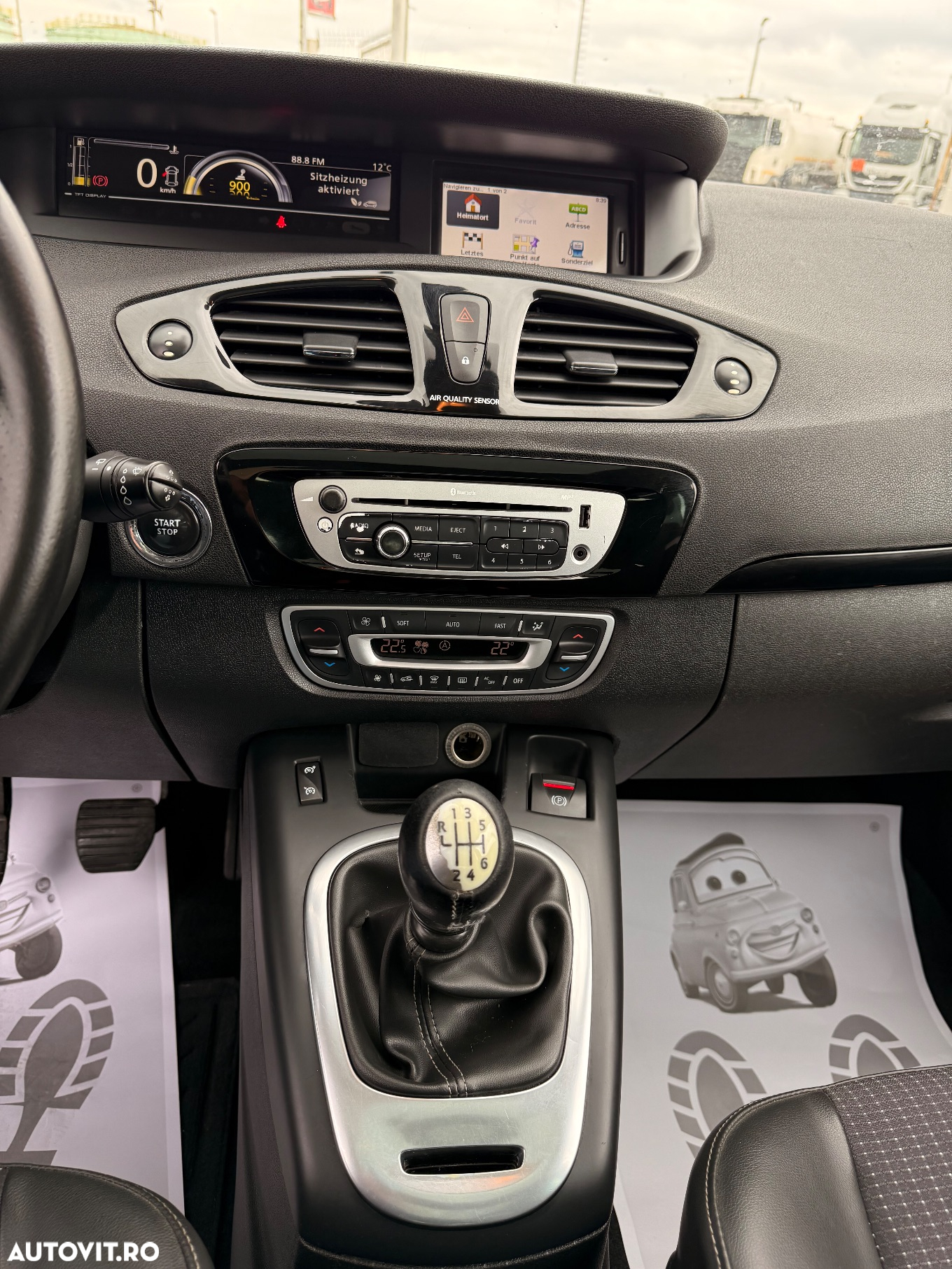 Renault Grand Scenic ENERGY dCi 130 BOSE EDITION - 16
