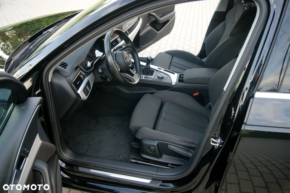 Audi A4 Avant 2.0 TDI - 22
