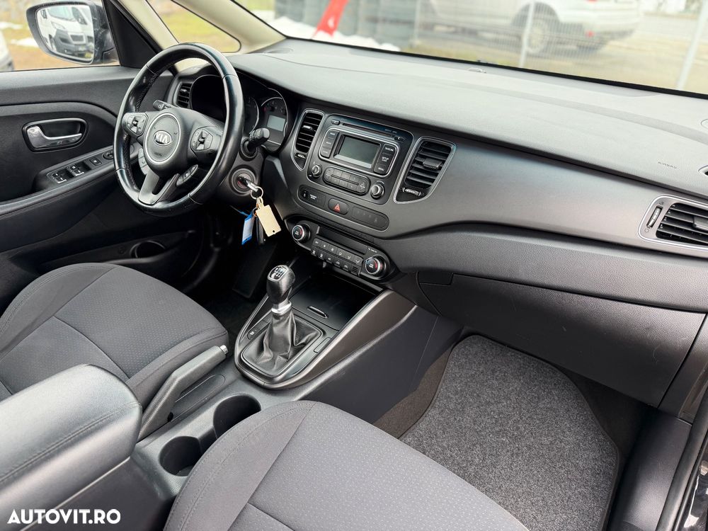 Kia Carens 1.7 DSL CONFORT - 8