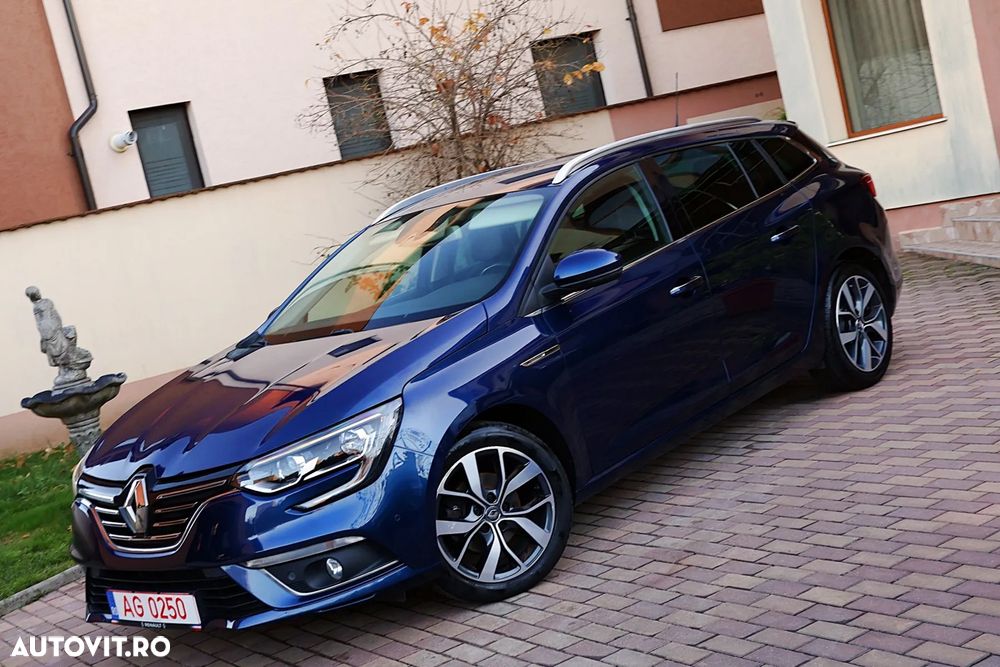 Renault Megane BLUE dCi 115 BOSE EDITION - 1