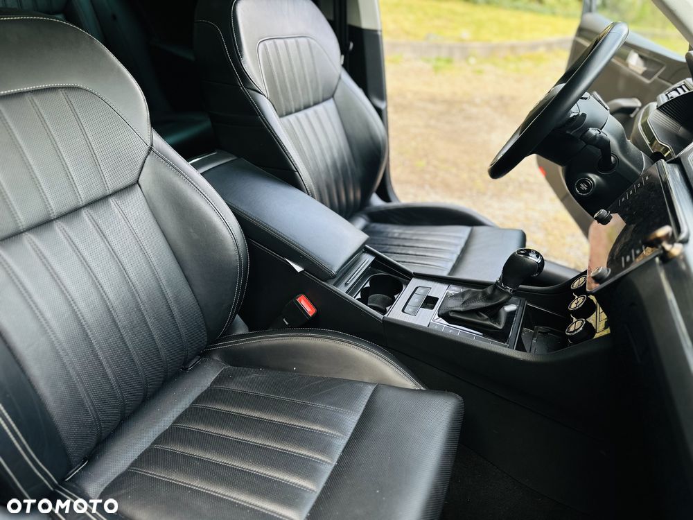 Skoda Superb 2.0 TDI DSG Premium Edition - 14
