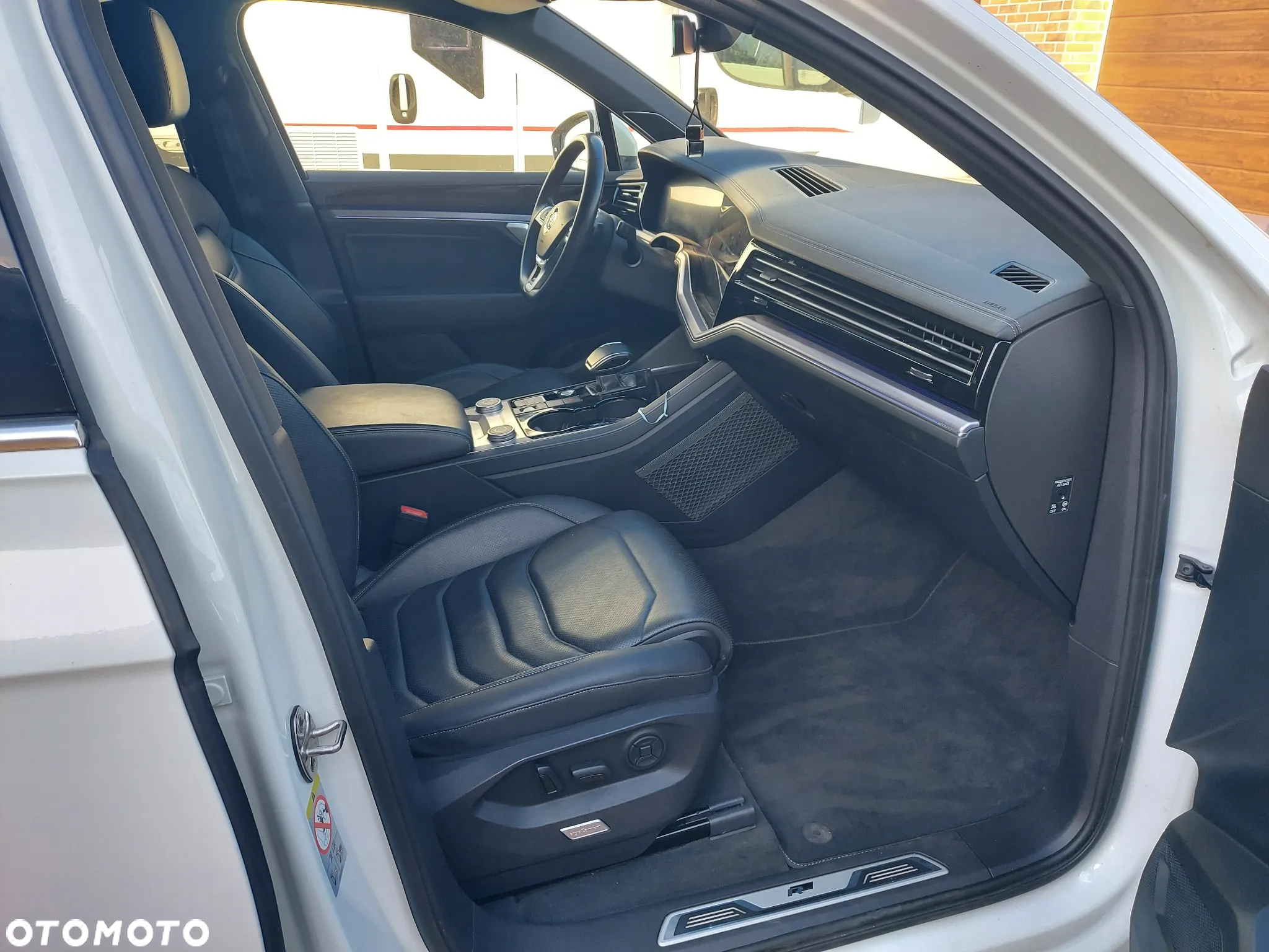 Volkswagen Touareg 3.0 V6 TDI 4Motion R-Line - 15