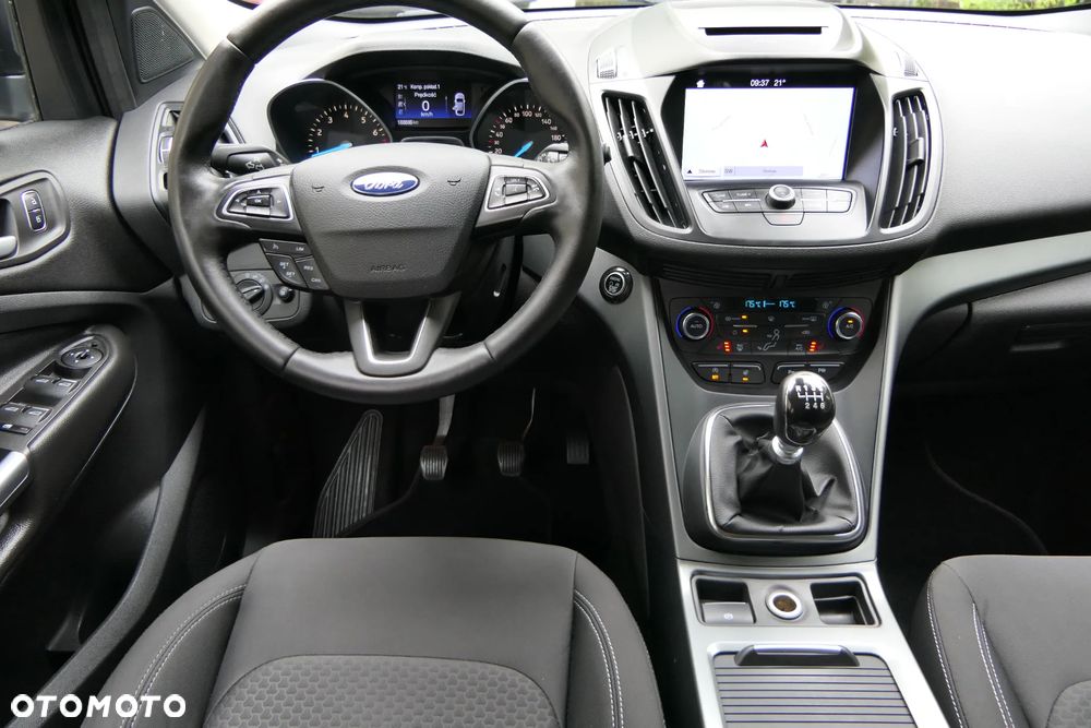 Ford Kuga 1.5 EcoBoost 2x4 ST-Line - 2