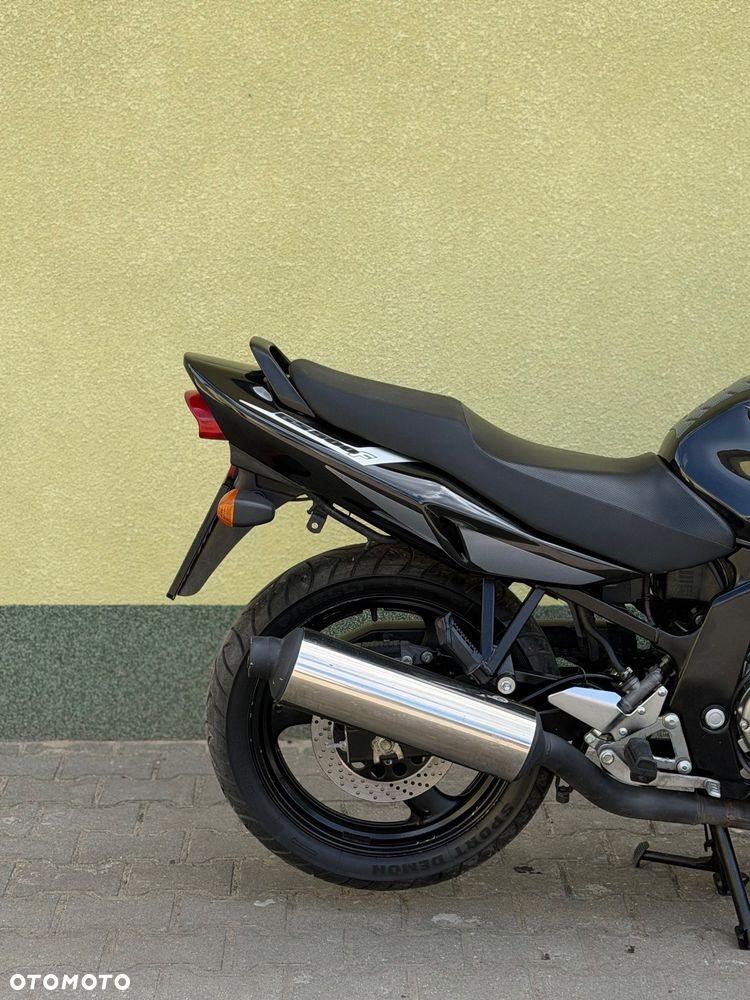 Suzuki GS - 9