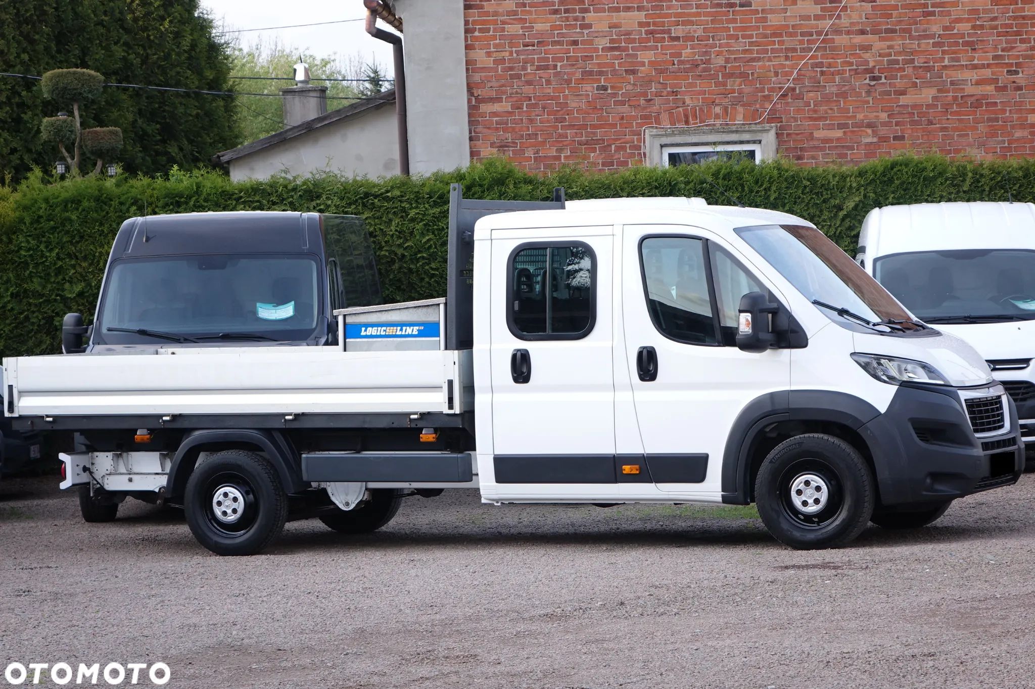 Peugeot Boxer 3.0 180KM 7-osobowy DOKA + skrzynia ładunkowa - 1