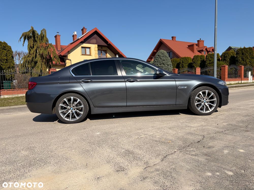 BMW Seria 5 520d xDrive Luxury Line - 7