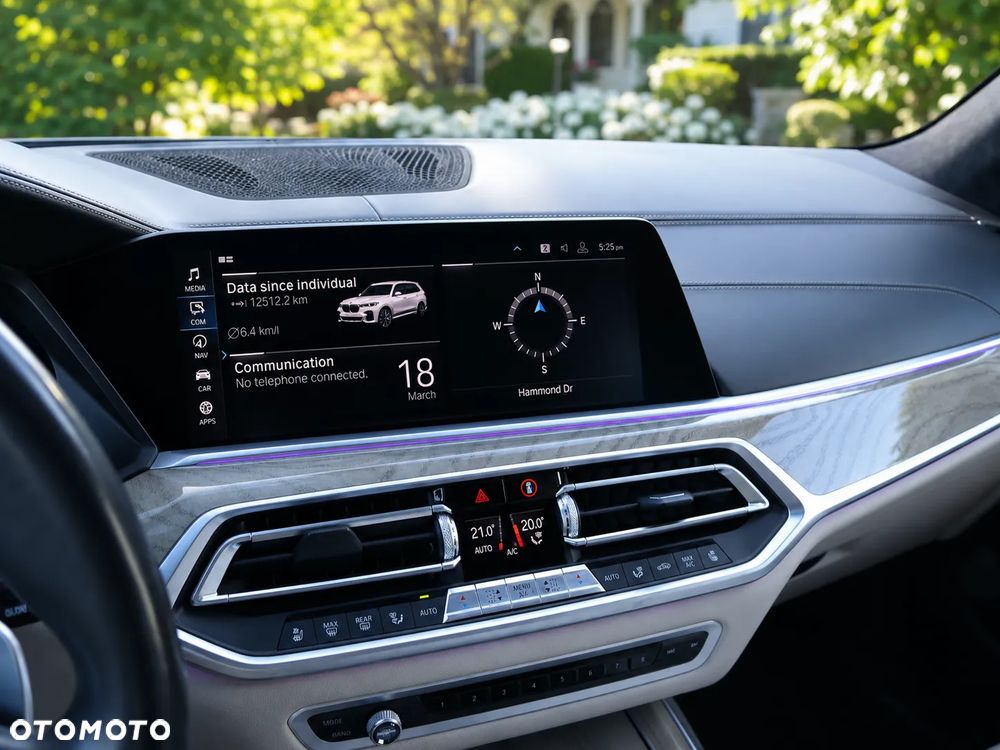 BMW X7 M50i sport - 21