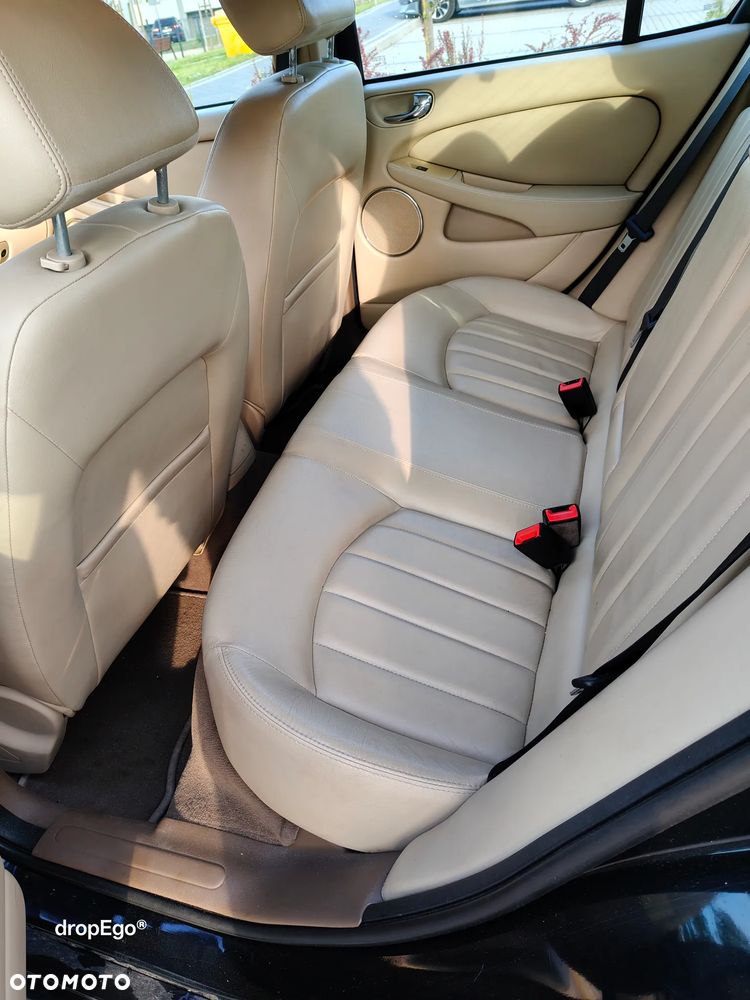 Jaguar X-Type 2.0 D Executive - 8