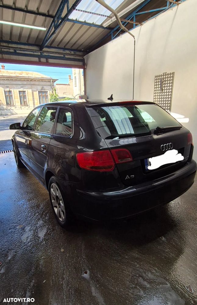 Audi A3 Sportback 1.9 TDI Attraction - 3