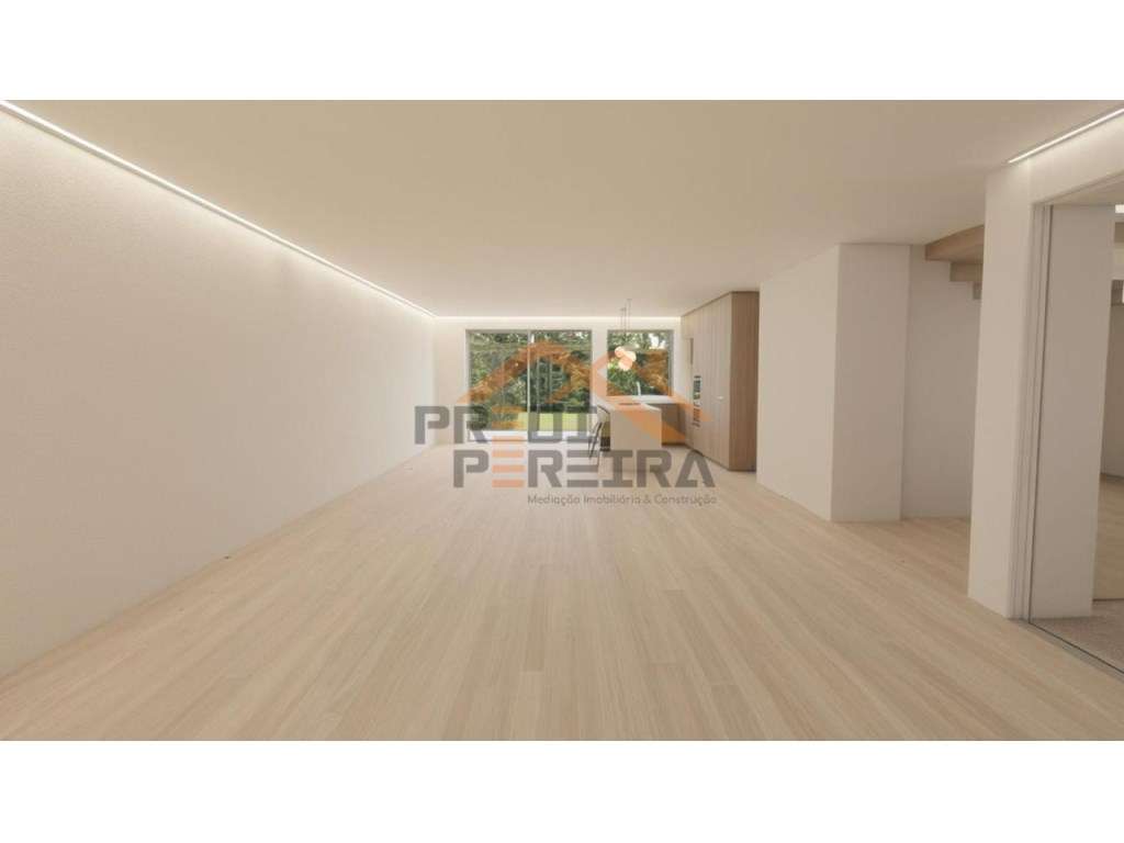 Situada em Santa Iria da Azóia, moradia T5 com piscina aquecida e r... - Grande imagem: 5/14