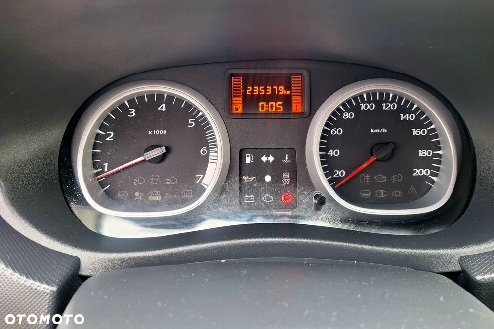 Dacia Duster dCi 90 FAP 4x2 Ambiance - 14