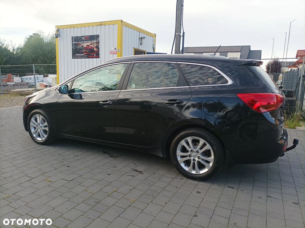 Kia Ceed 1.6 CRDi 128 ISG Platinum Edition - 14