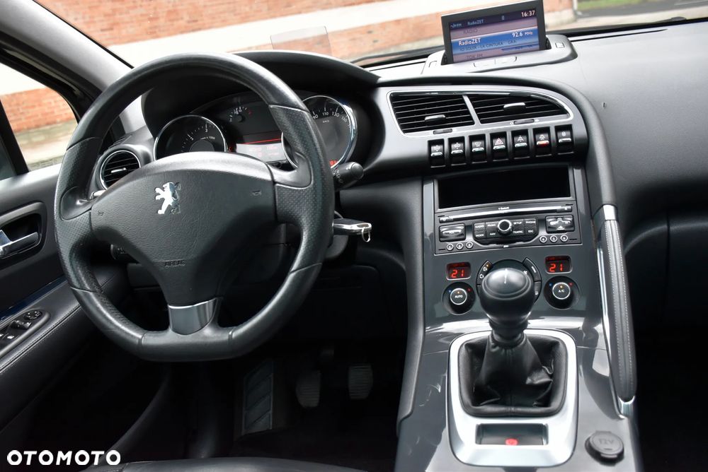Peugeot 3008 HDi 150 Allure - 28