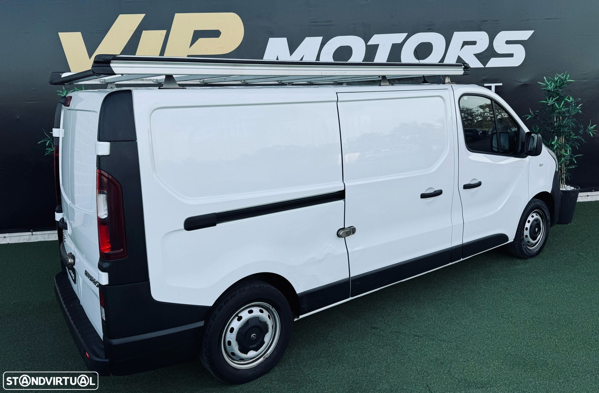 Opel Vivaro - 7