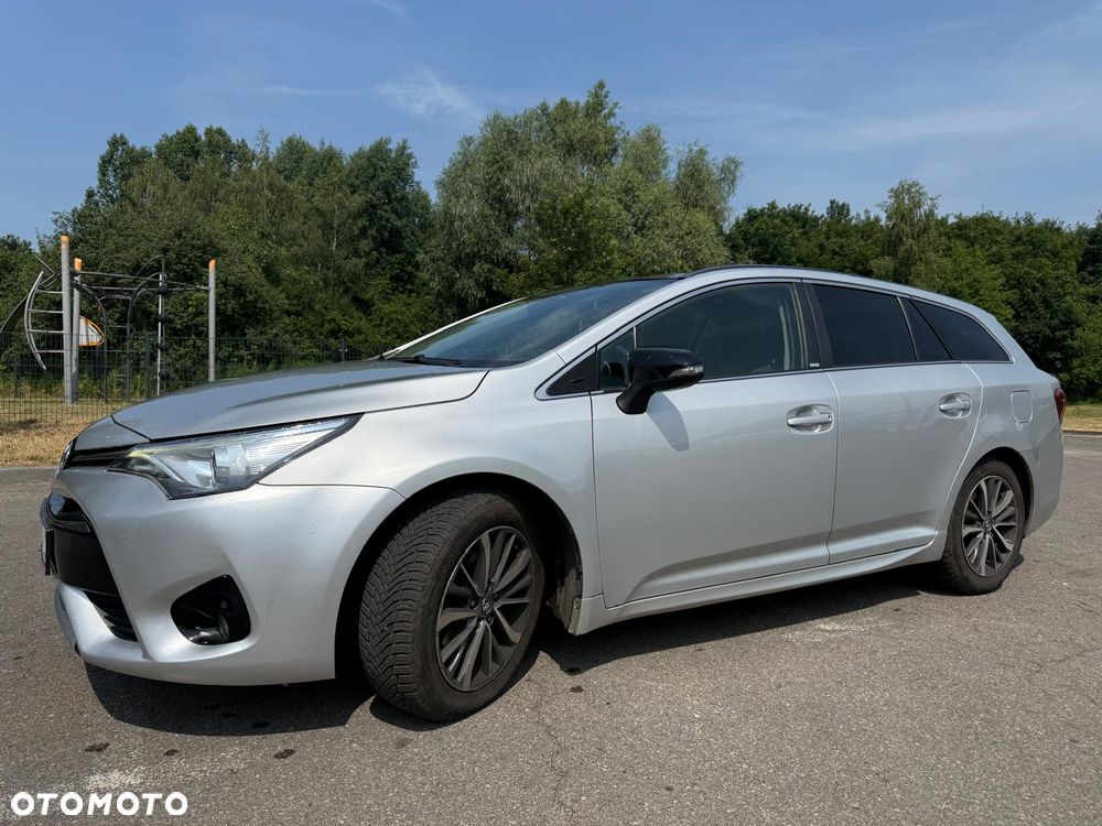 Toyota Avensis 1.8 Prestige MS - 2