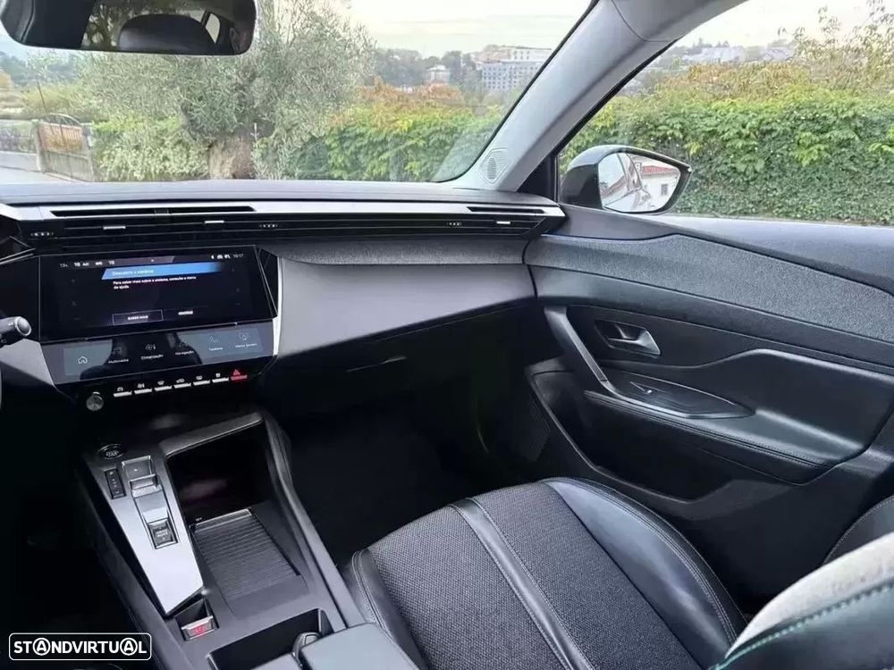 Peugeot 308 1.5 BlueHDi Allure EAT8 - 27