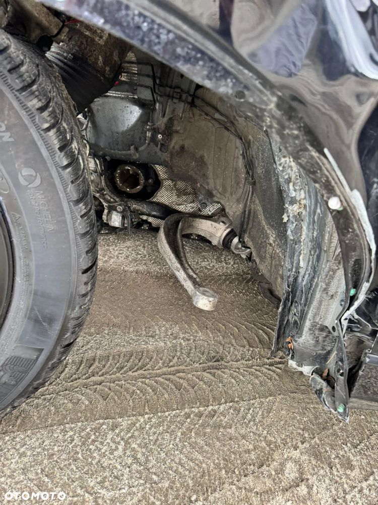 Volkswagen Touareg - 14