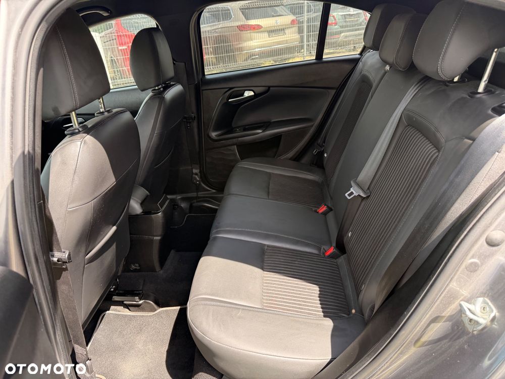 Fiat Tipo - 12