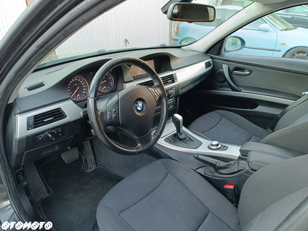 BMW Seria 3 320i Edition Exclusive - 7
