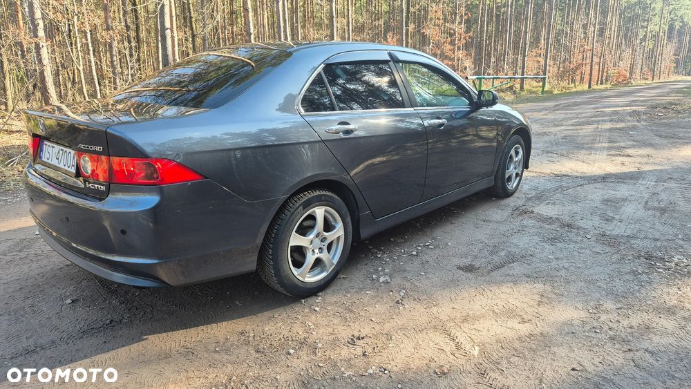 Honda Accord 2.2i-CDTi Executive - 3