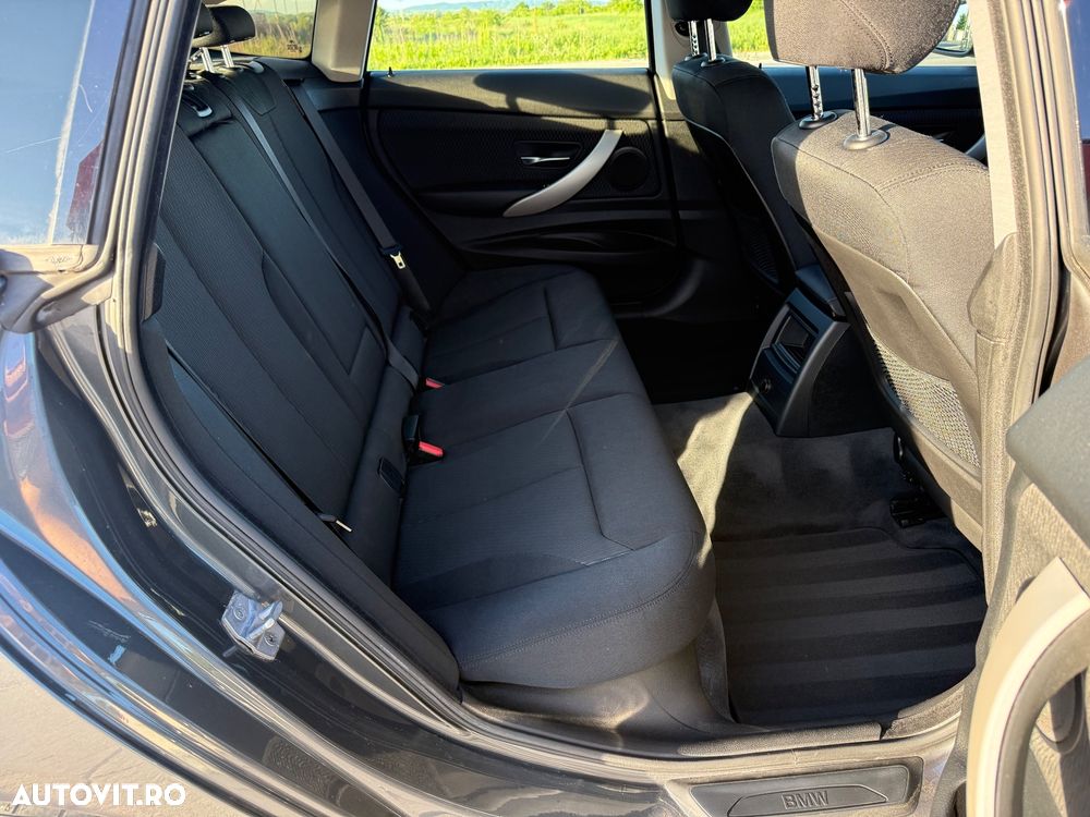 BMW Seria 3 318d Aut. Sport Line - 8
