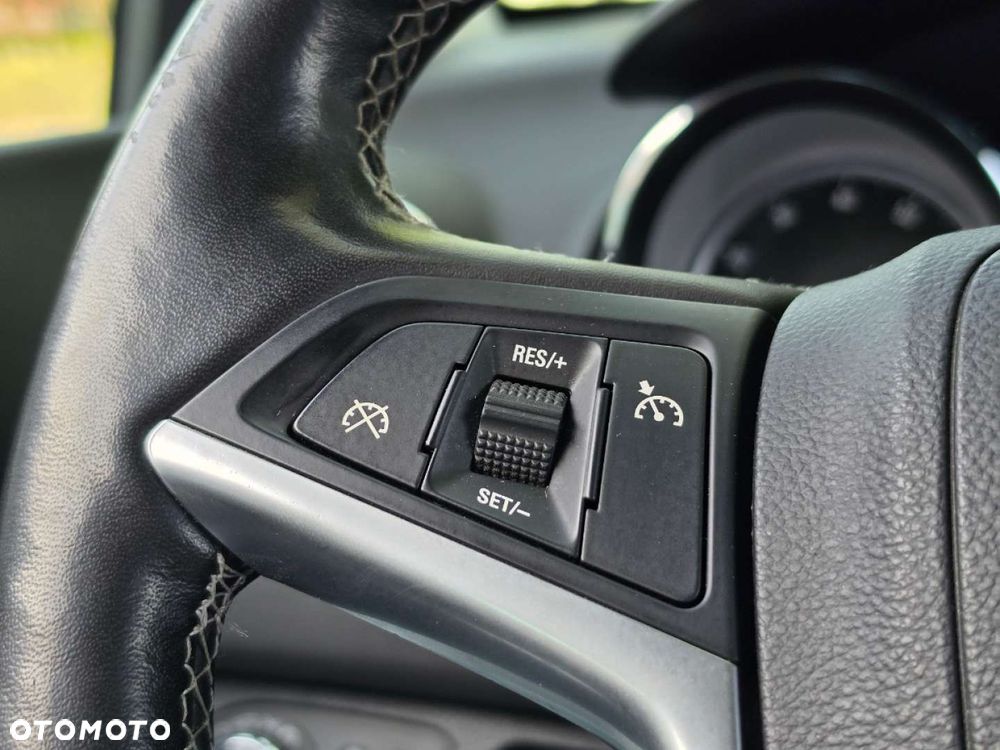 Opel Meriva - 17