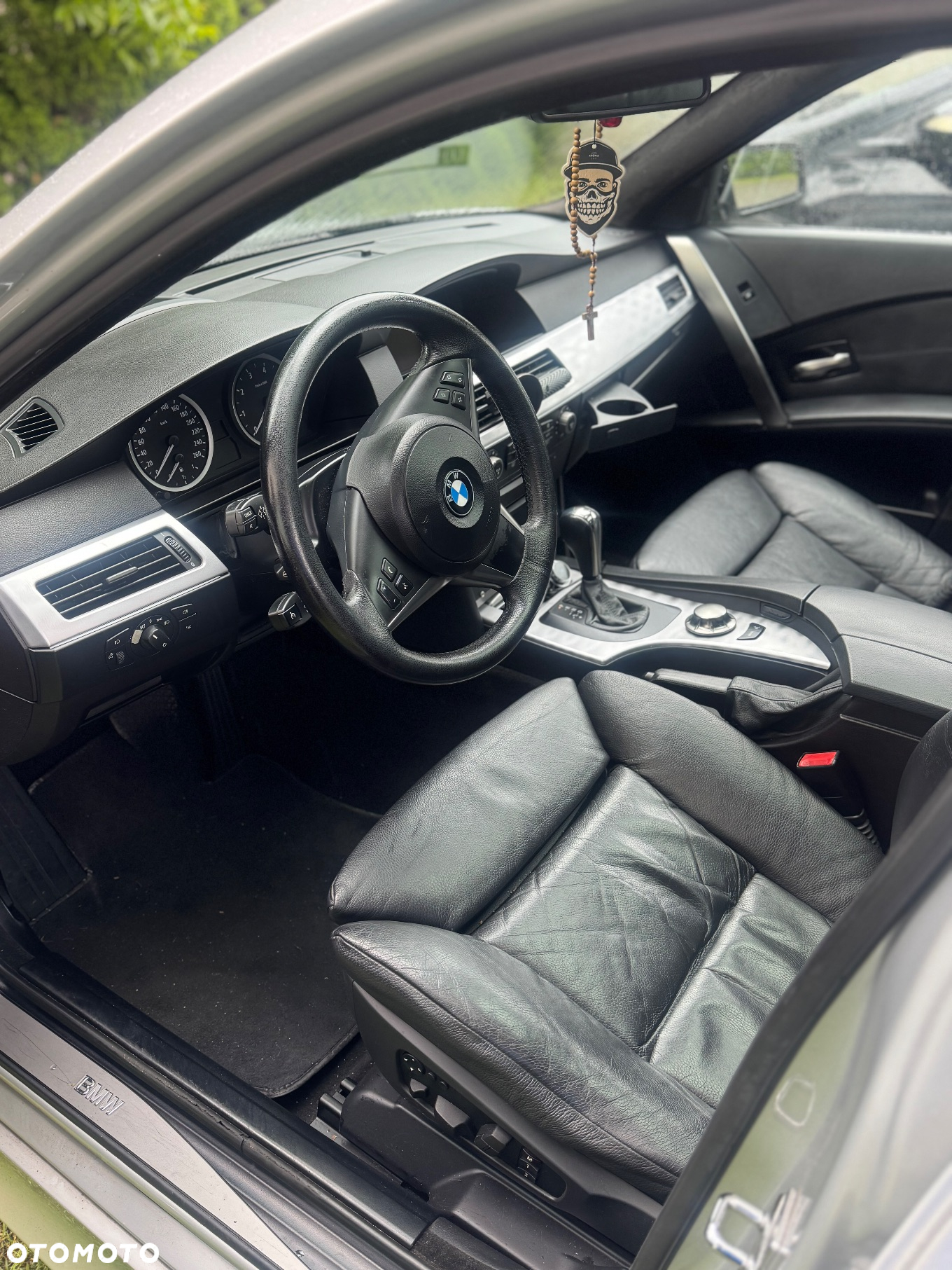 BMW Seria 5 545i - 9