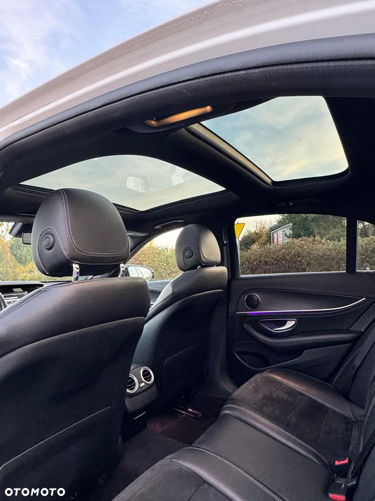 Mercedes-Benz Klasa E 220 d 4-Matic Business Edition 9G-TRONIC - 16