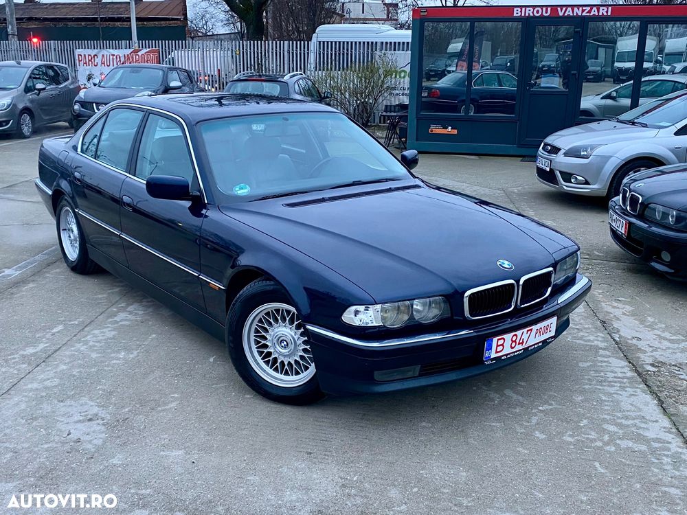 BMW Seria 7 740iA - 3