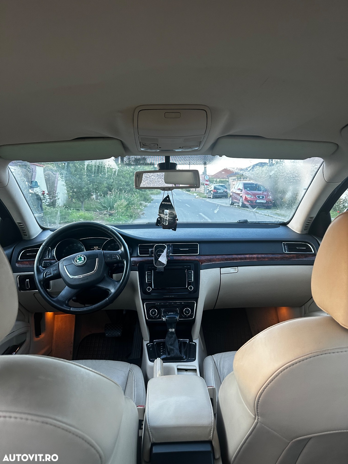 Skoda Superb 2.0 TDI Elegance DSG - 5