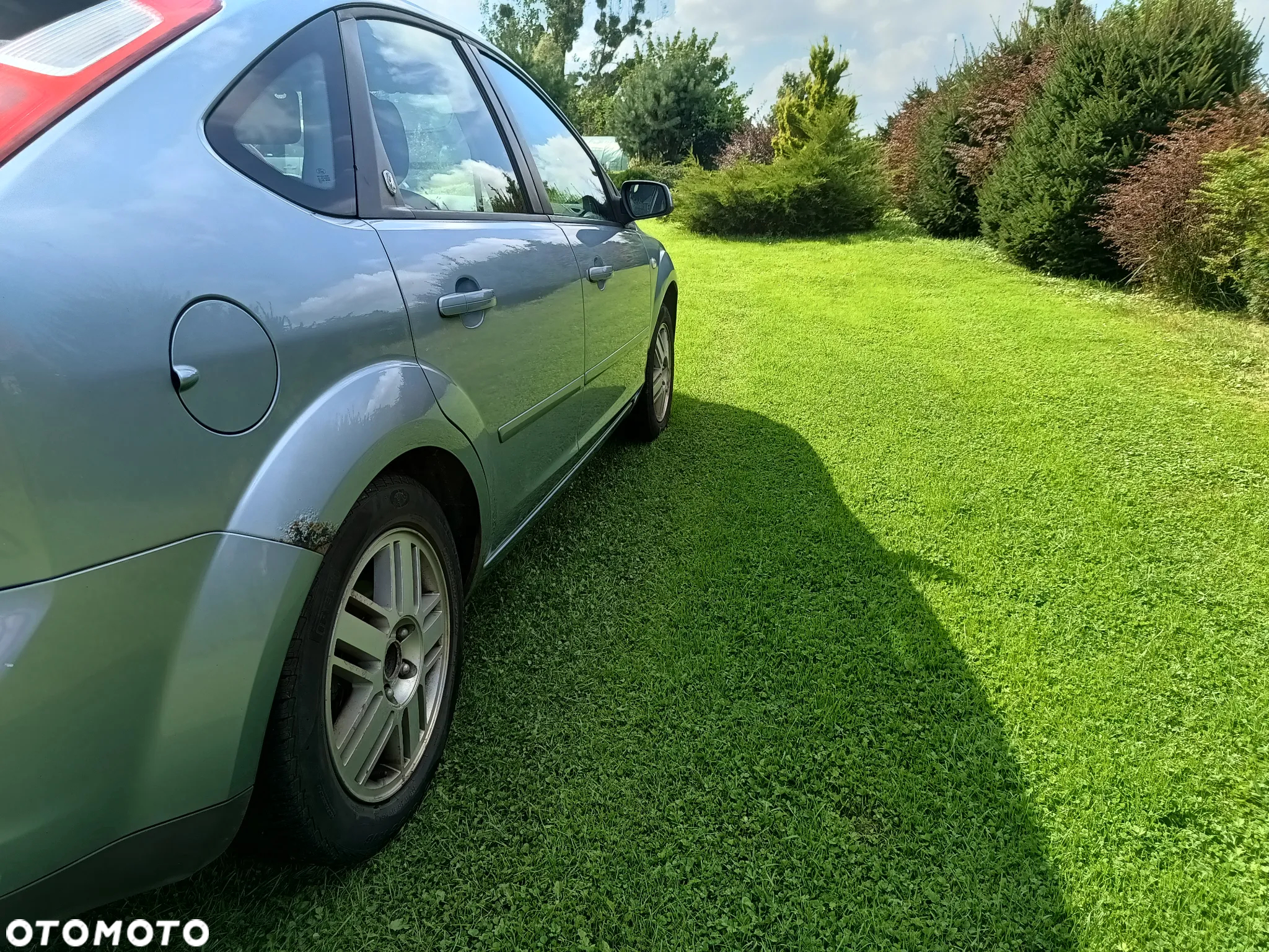 Ford Focus ver-1-6-16v-ghia - 17
