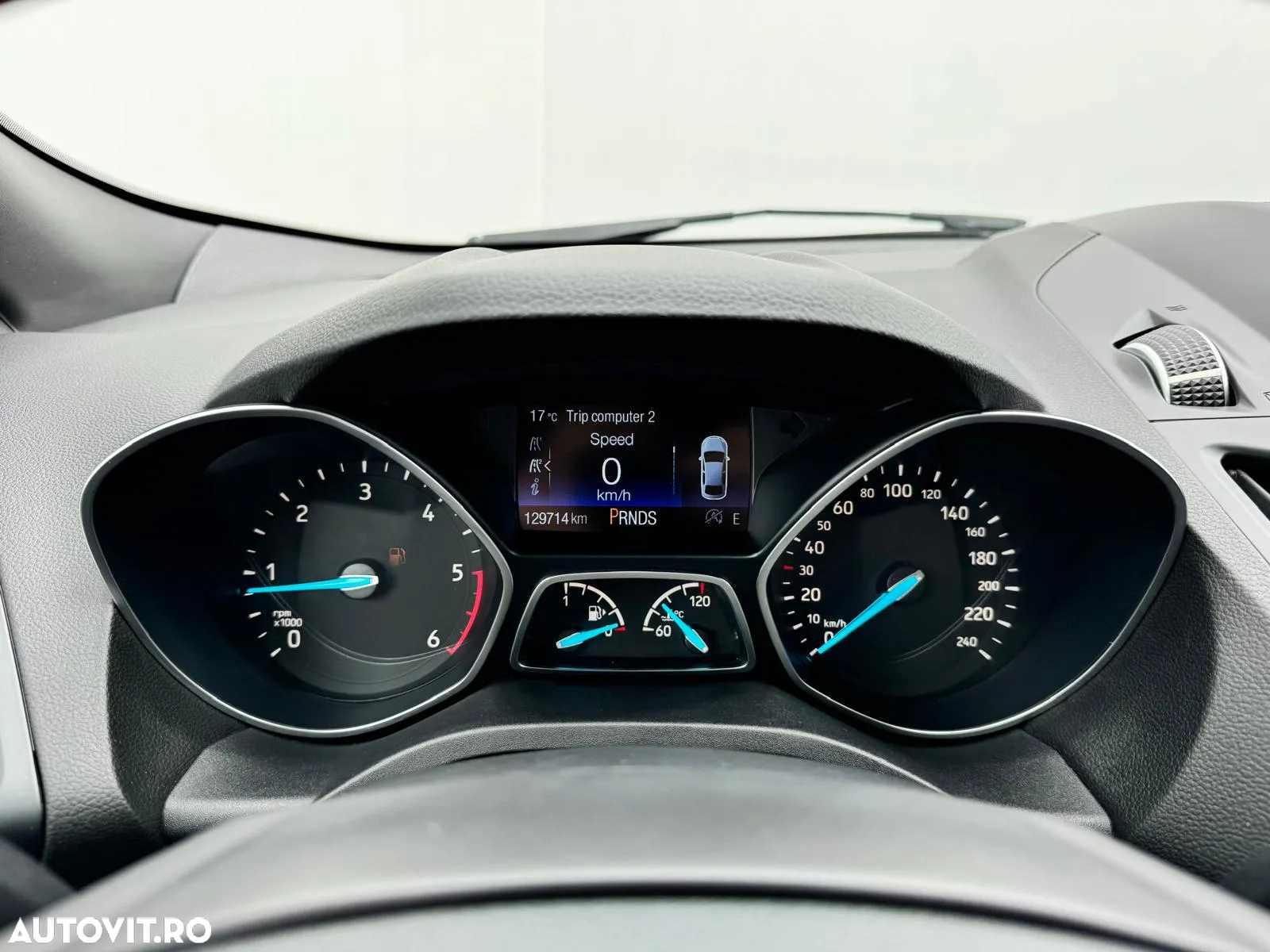 Ford Kuga 2.0 TDCi 4WD Powershift ST-Line - 28