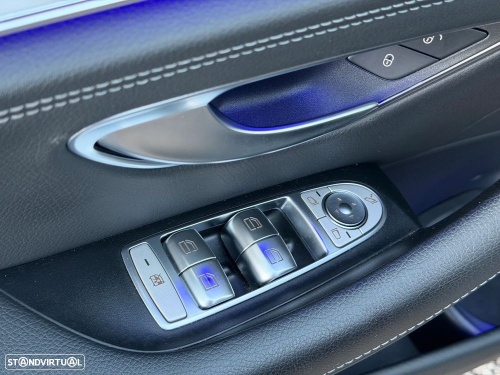 Mercedes-Benz E 300 de 9G-TRONIC AMG Line - 34
