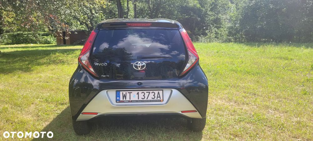 Toyota Aygo x-play - 5
