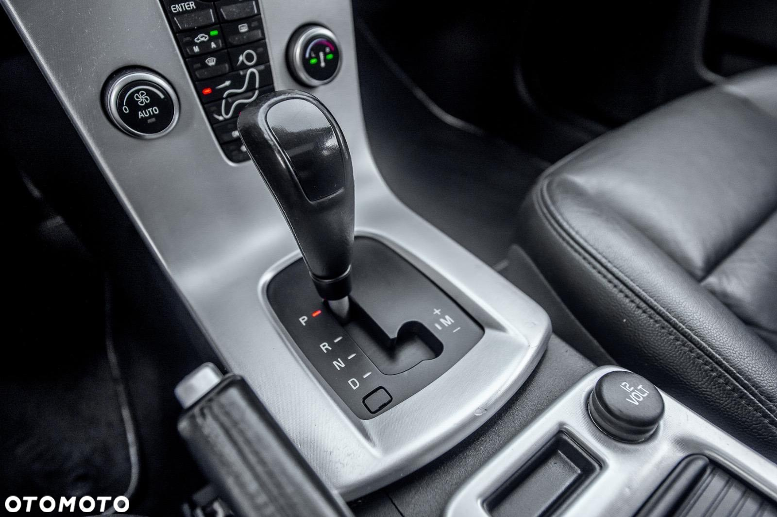Volvo V50 2.0D DPF Powershift Kinetic - 28