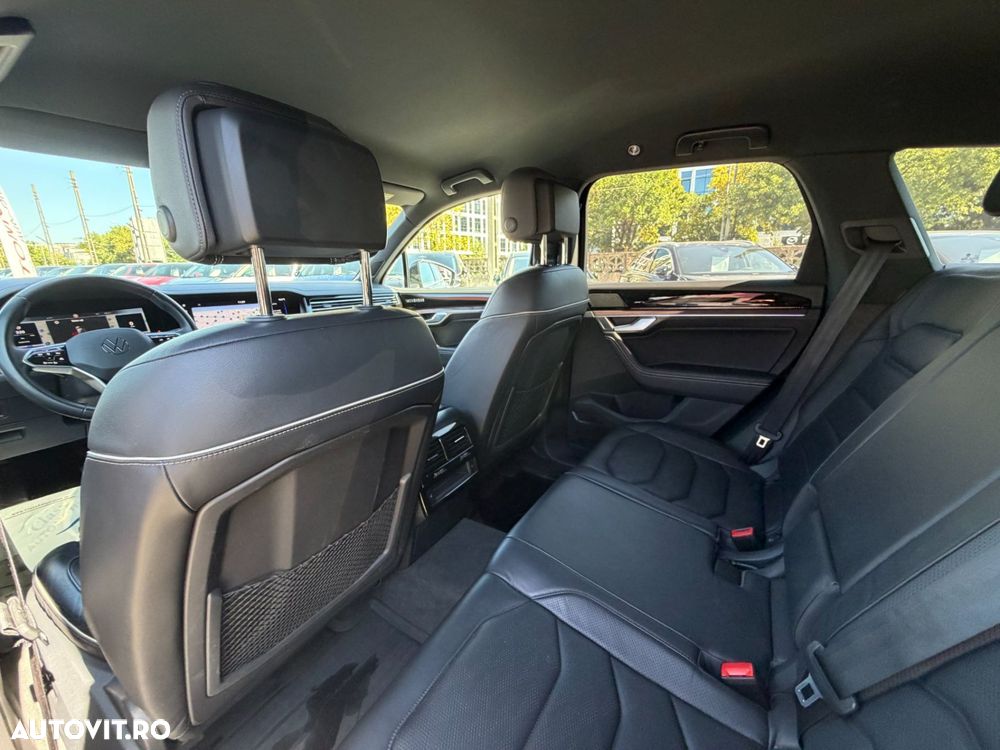 Volkswagen Touareg V6 TDI 4MOTION Elegance - 21