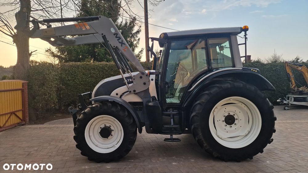 Valtra N121 HiTech, 130 koni, SISU 4cyl TURBO INTECOOLER, 141, 111, 101 - 15