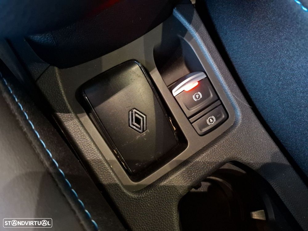 Renault Clio - 25