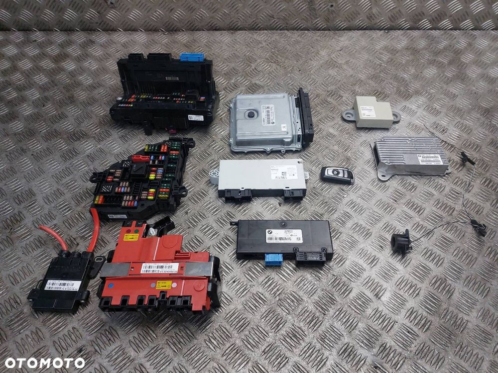 ZESTAW STARTOWY BMW F01 730D 3.0 D 8516753 9268751 9267514 9239418 - 1