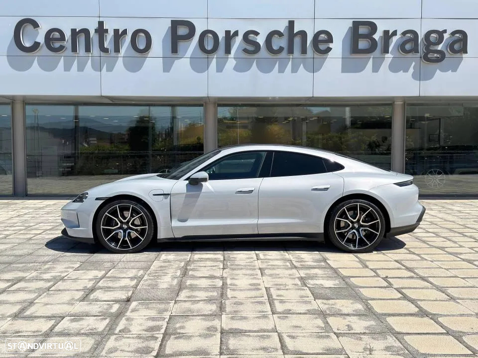 Porsche Taycan 4 - 2